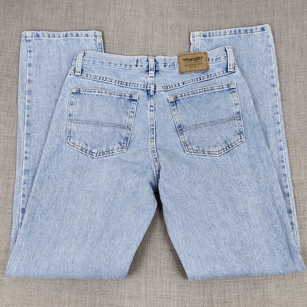 Wrangler Slim Straight 100% Cotton Light Wash Denim Jeans. 32 × 34 - Picture 5 of 5
